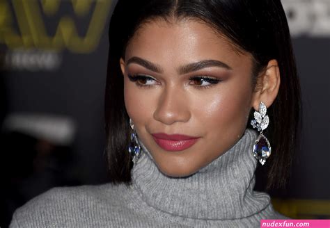 Zendaya blow job - For the past seven weeks, Euphoria has thrilled viewers with its beautiful visuals, strong performances, and shocking sex scenes. Between the graphic hookups, micropenises, illicit affairs, and ...
